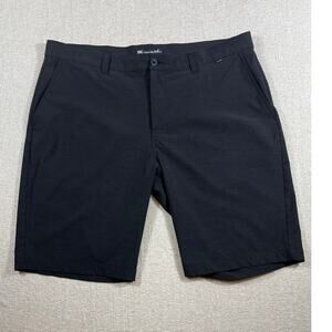 Travis Mathew Men’s 40 Black Wanderlust 9″ Performance Golf Shorts Activewear